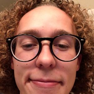 Meet your Posher, Bailey